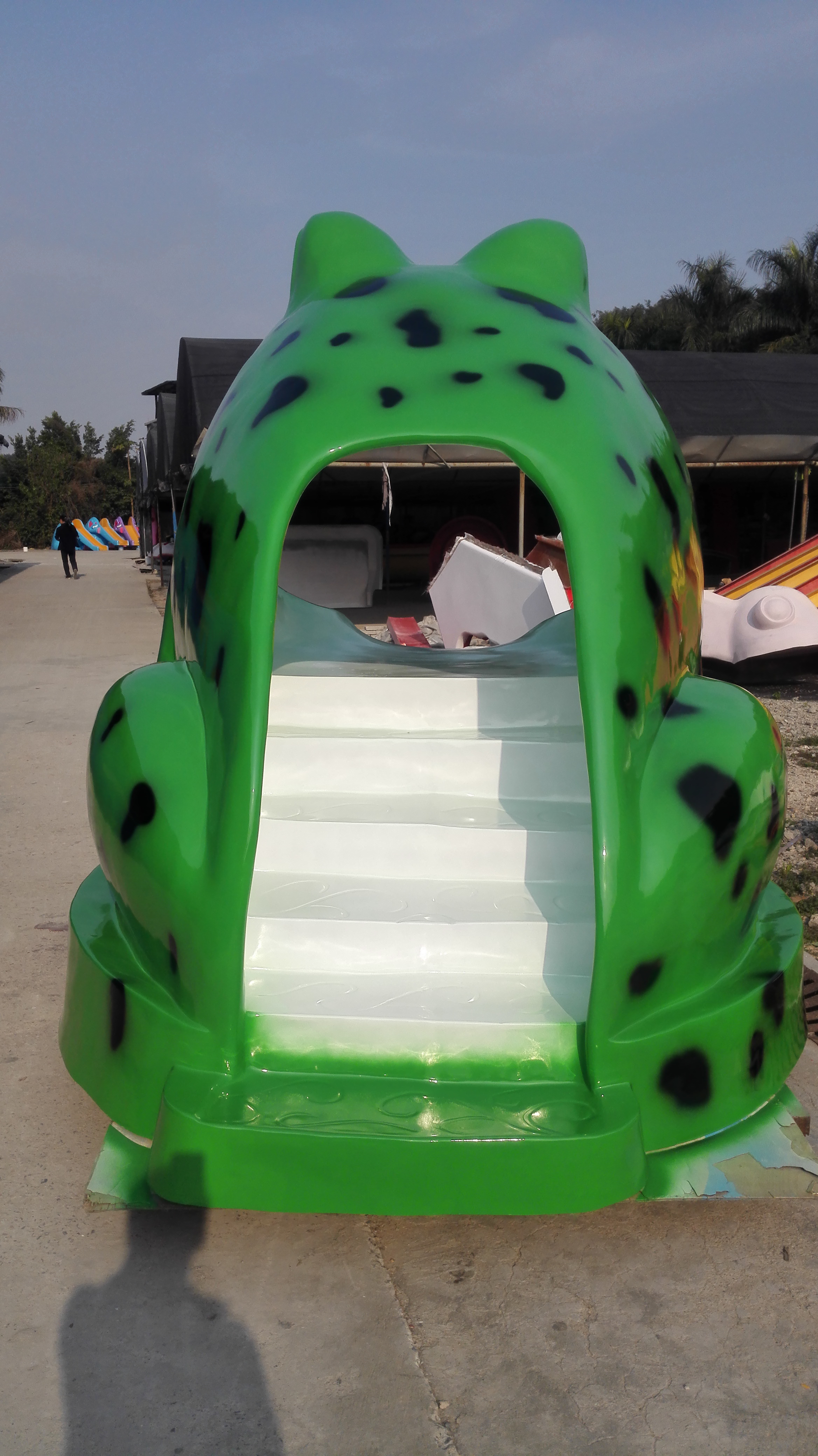 Fiberglass Frog Slide Kids Wat - مراجعة Outdoor Adventure Learning وسعره